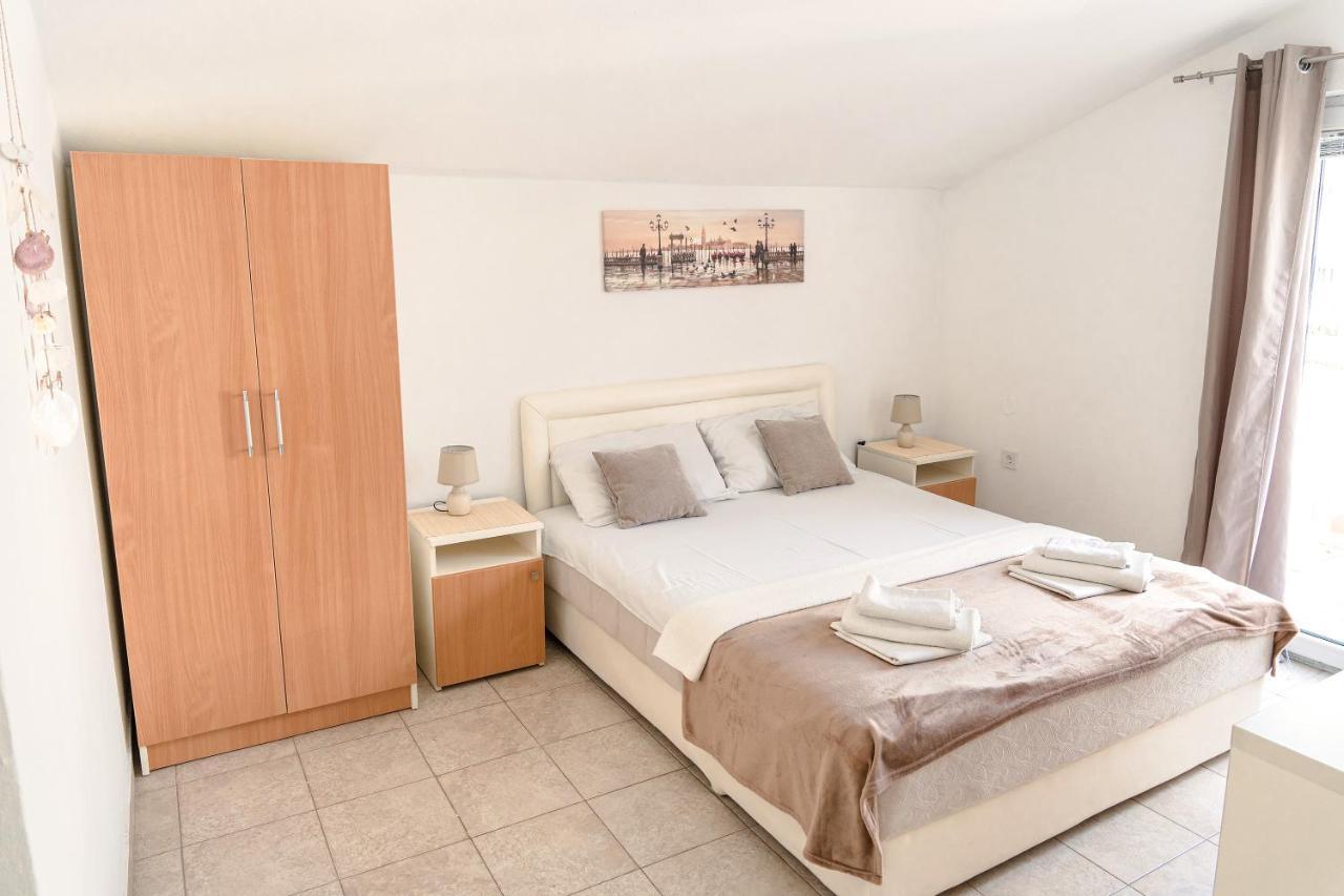 Guest House Jasna Budva Exterior photo